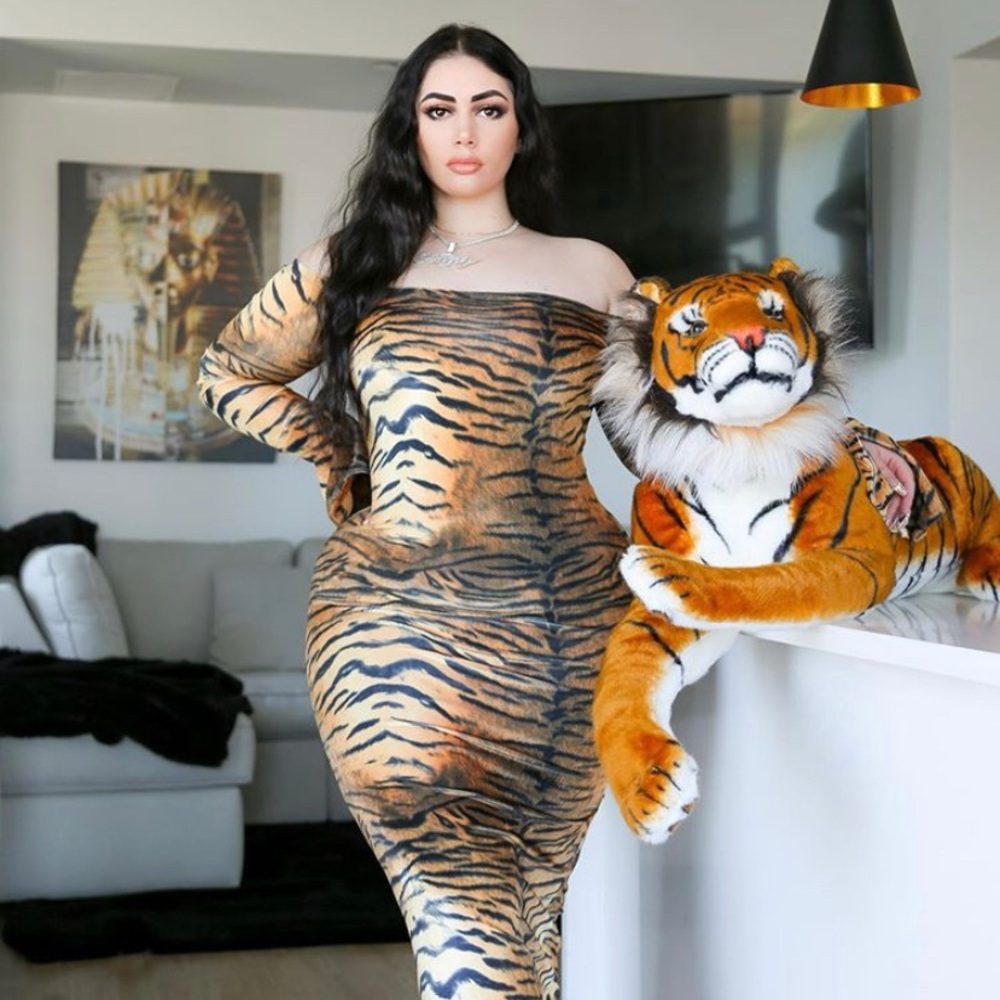 Tyga striped long dress(NEVER WORN)